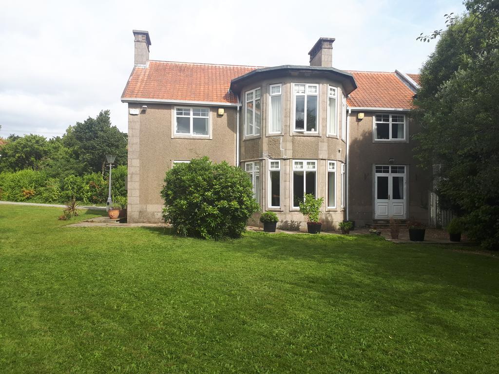 The Dell Dublin Bed and Breakfast Dun Laoghaire Buitenkant foto