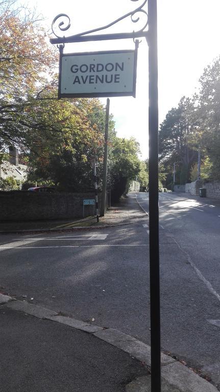 The Dell Dublin Bed and Breakfast Dun Laoghaire Buitenkant foto