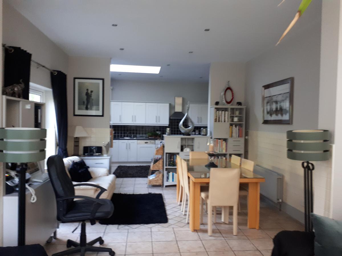 The Dell Dublin Bed and Breakfast Dun Laoghaire Buitenkant foto